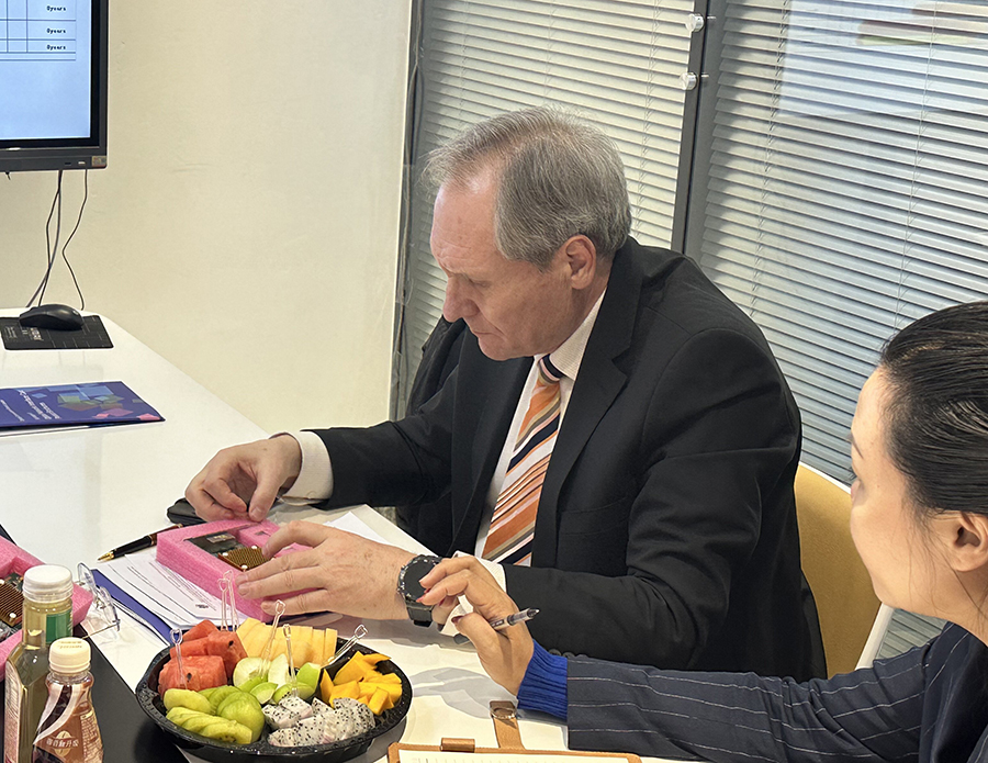 摩爾多瓦駐華大使高度關注光潤通網卡產品 摩爾多瓦駐華大使高度關注光潤通網卡產品